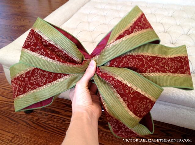 How to Make a Ribbon Bow for Wreaths, Gifts & More (Step-by-Step) - In My  Own Style
