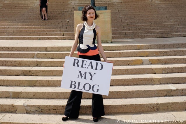 The day I walked around Philadelphia holding a sign that said—READ MY BLOG—The story of how my blog got popular...