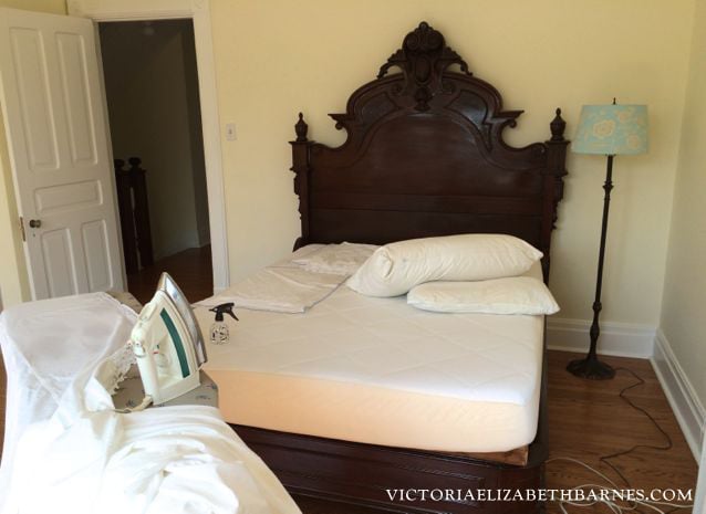 If you like craigslist-bargains or estate-sale hunting, you MUST read the story of this bed.