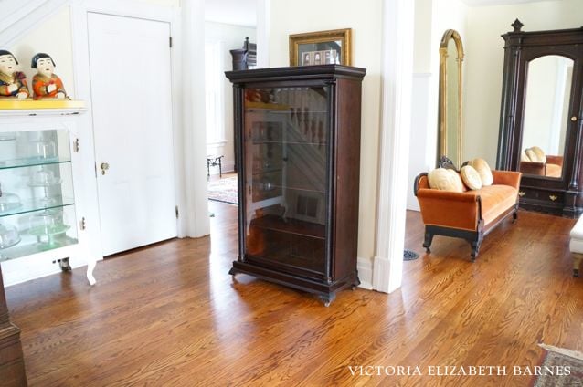 I’m decorating our old Victorian house via CRAIGSLIST… I particularly love antique bookcases— the bigger, the fancier, the better! Come take a tour and see all the Giant Fancy Things I’ve salvaged!