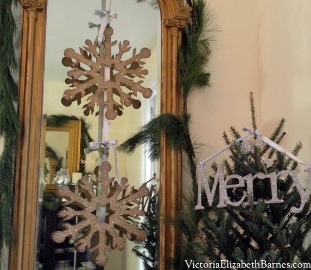 Victorian pier mirror decorated for Christmas. German glass glitter ornaments. Elegant holiday table settings. Sparkly centerpieces using household items. DIY Christmas decorating ideas. Fast and easy. How to make bows for holiday decorating. Antique ornaments.