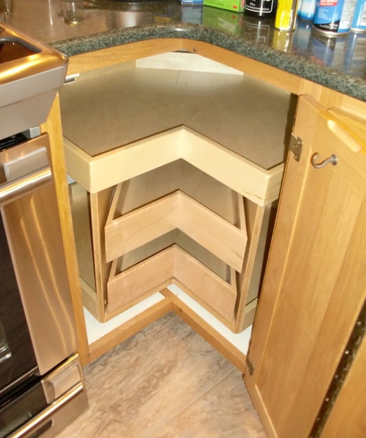 Kitchen Corner Cabinets And Storage, How To Build Corner Cabinet Drawers