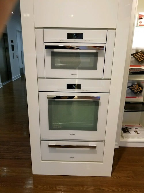 Combination ovens: traditional baking WITH a microwave, in the same box!